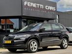 Skoda Karoq 1.0 TSI EDITION DESIGNO-INT NAVI AIRCO APPLE-CAR, Auto's, Voorwielaandrijving, Gebruikt, Euro 6, Zwart