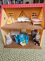 Sylvanian Families huis en konijnen gezin + atributen, Ophalen of Verzenden, Zo goed als nieuw