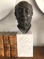 ZEER MOOI BEELD VAN BRONS OP VOET VAN MARMER, Antiek en Kunst, Ophalen