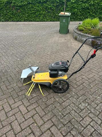 Onkruidborstel machine | veegmachine | onkruid borstel huren beschikbaar voor biedingen