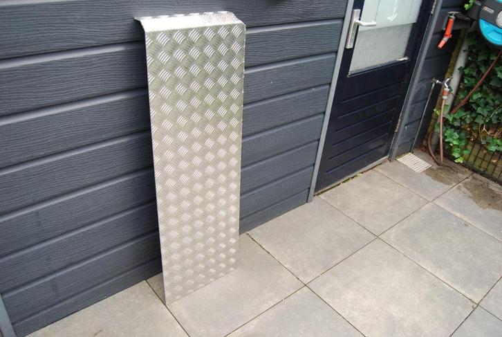 Dik wandige nieuwe Aluminium traanplaat 5 mm op traan 6mm., Doe-het-zelf en Verbouw, Metalen, Nieuw, Aluminium, Ophalen of Verzenden