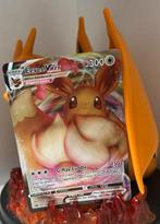Eevee VMax, Hobby en Vrije tijd, Ophalen of Verzenden, Zo goed als nieuw