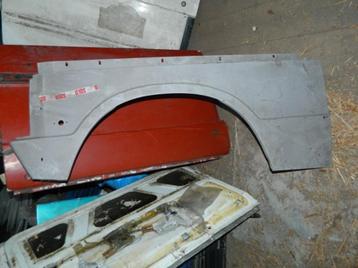 RANGE ROVER CLASSIC LINKERVOORSPATBORD NIEUW TYPE NIEUW beschikbaar voor biedingen