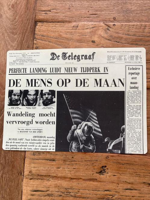 Placemat de Telegraaf - Maanlanding 1969, Verzamelen, Tijdschriften, Kranten en Knipsels, Krant, 1960 tot 1980, Ophalen of Verzenden