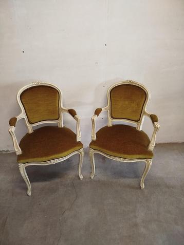 Set van 2 mooie okergele Louis XV open armstoelen beschikbaar voor biedingen