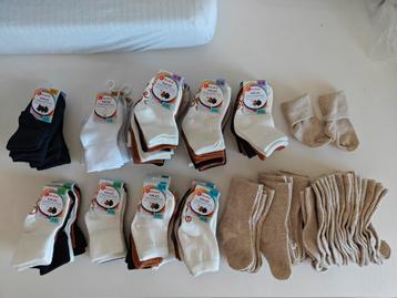 Nieuwe babysokken (0-24 maanden)/ 4 Paar €2.50 beschikbaar voor biedingen