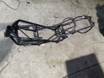 Frame kader Monster 600 750 900 Italiaanse papieren beschikbaar voor biedingen