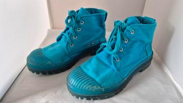 Leuke aqua blauwe schoenen grof profiel zgan mt 38 beschikbaar voor biedingen
