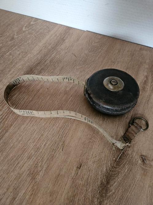 Vintage Lederen Meetlint / rolmaat, Antiek en Kunst, Antiek | Gereedschap en Instrumenten, Ophalen of Verzenden