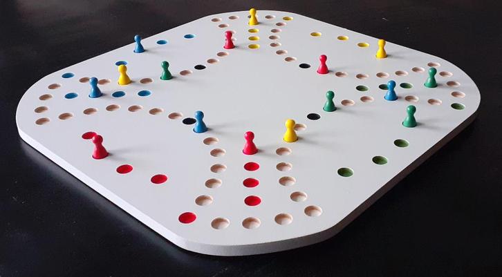 Tocken Tockbord – 4 personen – Classic., Hobby en Vrije tijd, Gezelschapsspellen | Bordspellen, Nieuw, Drie of vier spelers, Ophalen of Verzenden