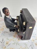 Beeld Enesco 1996 "African Piano Player" met muziekdoosje, Verzamelen, Ophalen of Verzenden, Zo goed als nieuw, Mens