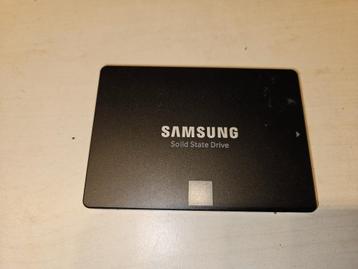 SSD Hardeschijf 500GB met Windows 11 64bit Pro  beschikbaar voor biedingen
