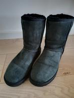 Uggs classic short, Kleding | Dames, Schoenen, Ophalen of Verzenden