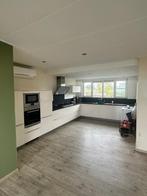 Complete keuken met magnetron en combi-oven, Ophalen, Gebruikt, Wit, Hoekkeuken