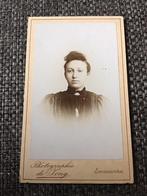 CDV, Jongedame, de Jong, Leeuwarden, Carte de Visite 2, Verzamelen, Foto's en Prenten, Ophalen of Verzenden, Voor 1940, Gebruikt
