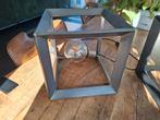 Moderne metalen kubus lamp, Huis en Inrichting, Lampen | Tafellampen, Ophalen of Verzenden, Zo goed als nieuw, Metaal, Modern