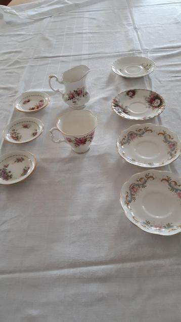 servies stukken antiek  Royal Albert, Royal Ascot beschikbaar voor biedingen