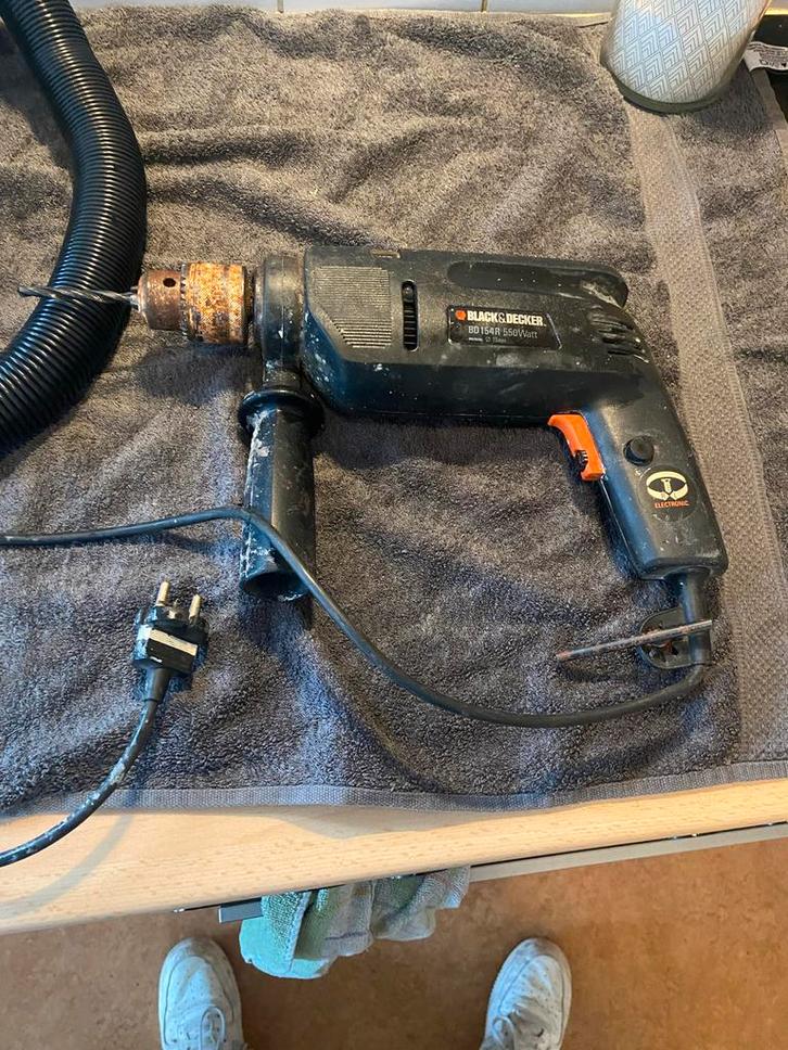 Black & Decker BD154R Boormachine - 550W, Doe-het-zelf en Verbouw, Gereedschap | Boormachines, Gebruikt, Boormachine, 400 tot 600 watt