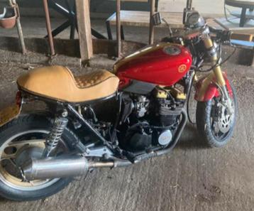 2x Yamaha YX600 in onderdelen, caferacer, scrambler beschikbaar voor biedingen