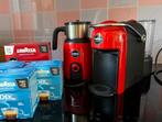Lavazza koffieapparaat incl melkschuimer en koffiecups, Gebruikt, Espresso apparaat, Ophalen of Verzenden, Koffiepads en cups