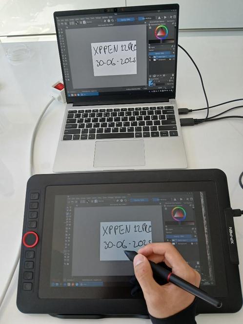 XPPen Artist 12 Pro met pen, pentips, kabel en handschoen, Computers en Software, Tekentablets, Zo goed als nieuw, Bedraad, Ophalen of Verzenden