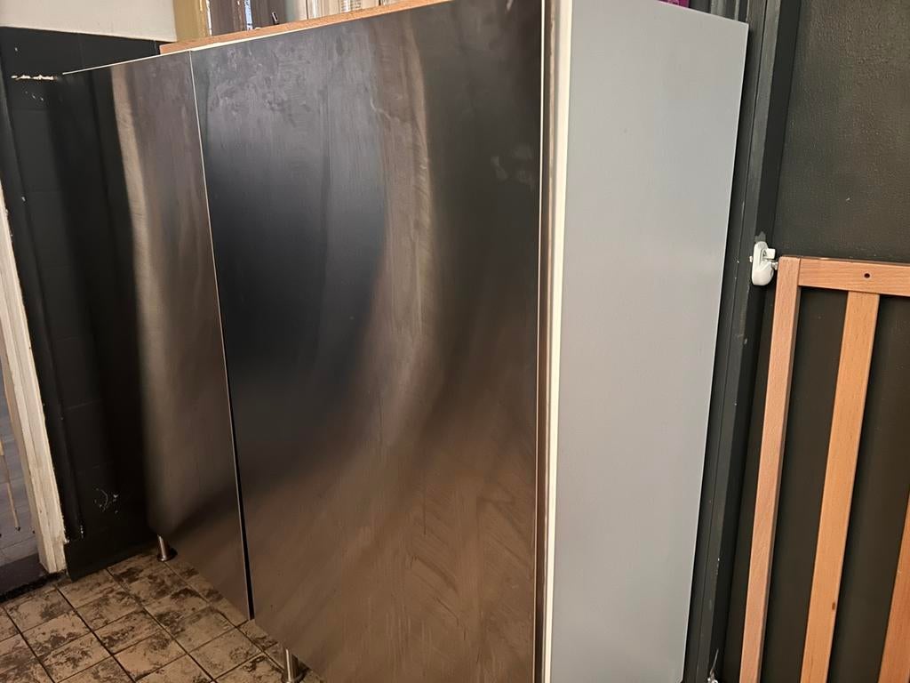 Ikea kast spiegel magneetdeuren, Huis en Inrichting, Ophalen, Overige materialen, 100 tot 150 cm, 100 tot 150 cm