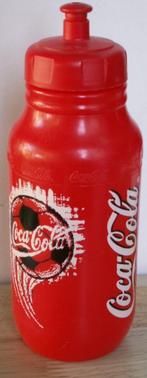 Coca Cola bidon rood met voetbal logo en tekst Coca-Cola, Verzenden, Nieuw