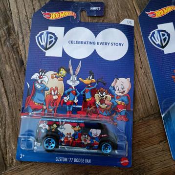 Hot Wheels Warner Bros Custom 77 Dodge Van beschikbaar voor biedingen