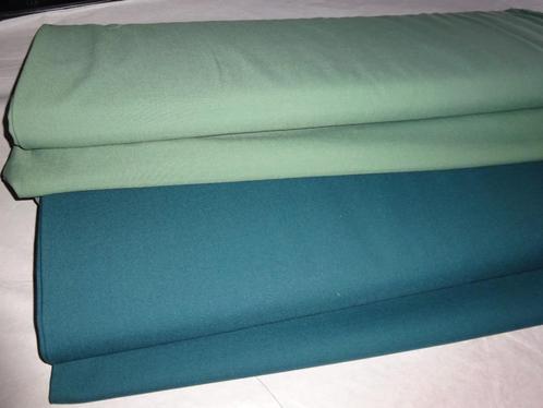 NIEUW Mint groen + Turquoise degelijke kwaliteit stoffen 45%, Hobby en Vrije tijd, Stoffen en Lappen, Nieuw, Overige materialen