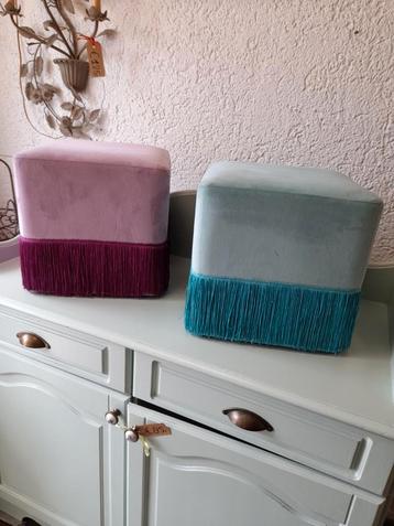 Leuke poefjes 17.50 p.s beschikbaar voor biedingen