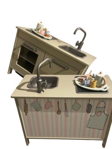 Houten Speelkeuken met Accessoires beschikbaar voor biedingen