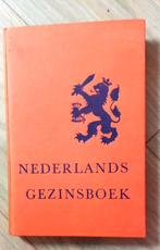 Nederlands gezinsboek., Gelezen, Ophalen of Verzenden