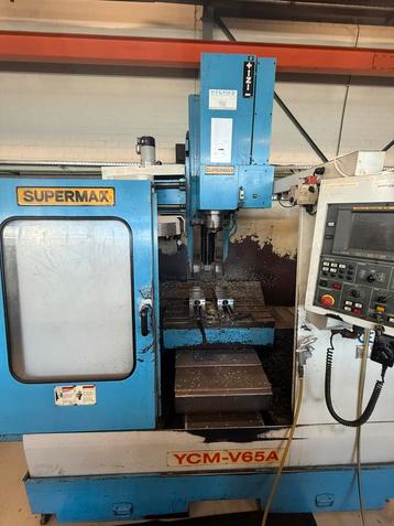 CNC freesmachine Supermax YCM V65A beschikbaar voor biedingen