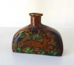 Keramiek vaas fles bruin groen hert bloemen Perzië 6881-k, Antiek en Kunst, Antiek | Keramiek en Aardewerk, Ophalen of Verzenden