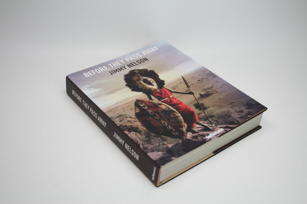 Before They Pass Away - Jimmy Nelson, Ophalen of Verzenden, Zo goed als nieuw, Overige onderwerpen, Jimmy Nelson