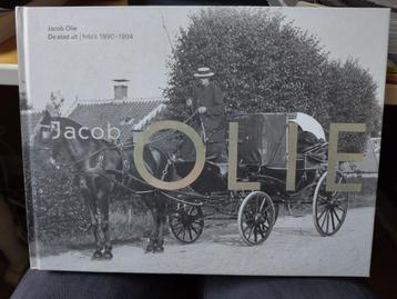 J. Olie - Jacob Olie De stad uit foto's 1890-1904 beschikbaar voor biedingen