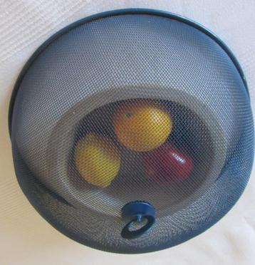 Met Vliegenkap/Voedselstolp meer ruimte in je koelkast! beschikbaar voor biedingen