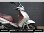 PIAGGIO BEVERLY 350 SPORT ABS (bj 2013) Leovince Nieuwstaat!, Motoren, Motoren | Piaggio, Onbekend, Onbekend, Minimaal motorrijbewijs A2