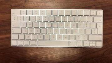 Apple Magic QWERTY Wireless Keyboard beschikbaar voor biedingen