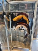 Metalen zadelkast voor 2 western zadels, Ophalen of Verzenden, Gebruikt, Overige soorten