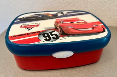 Cars Grand Prix lunchbox, Diversen, Schoolbenodigdheden, Zo goed als nieuw, Ophalen of Verzenden