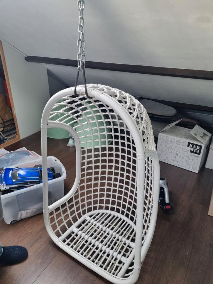 Rotan Hangstoel - HK living, Huis en Inrichting, Stoelen, Gebruikt, Ophalen of Verzenden