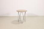 Leuke vintage design kruk met chrome hairpin poten, Ophalen of Verzenden, Gebruikt, IJzer