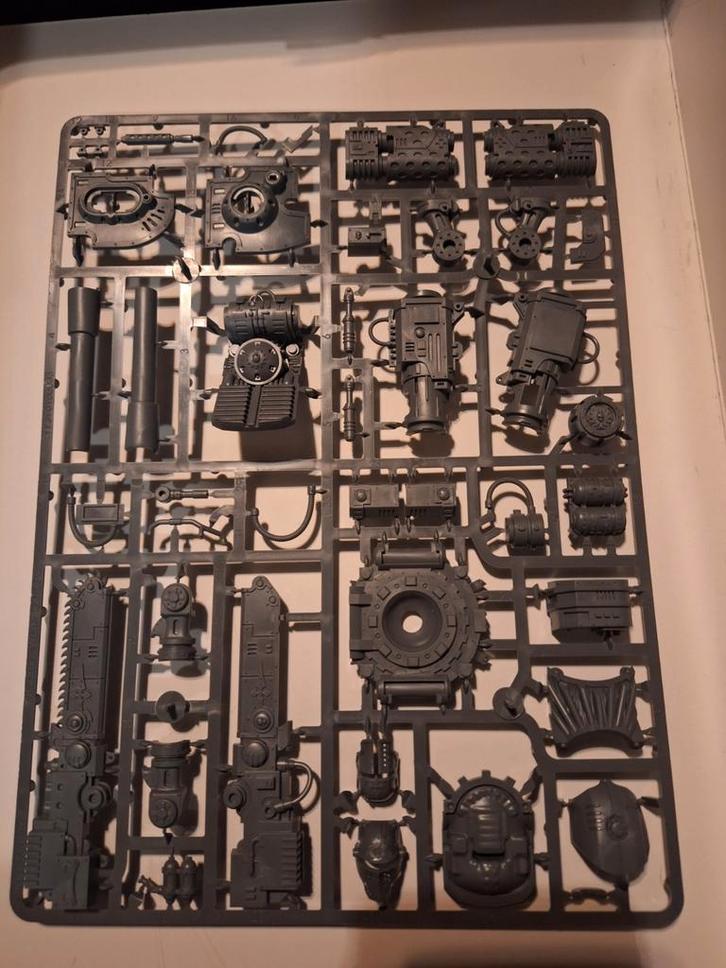 Imperial Knight, Hobby en Vrije tijd, Wargaming, Nieuw, Warhammer 40000, Figuurtje(s), Ophalen of Verzenden