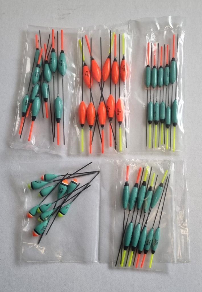 Set van 50 Vijver Dobbers, Watersport en Boten, Hengelsport | Witvissen, Nieuw, Dobber of Lood, Ophalen of Verzenden