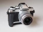 Olympus E-M10 Mark II met 14-42mm objectief + grip, Ophalen of Verzenden, Zo goed als nieuw, Olympus, Minder dan 4 keer