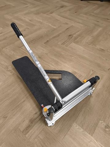 Laminaatknipper | Te huur 10 euro per dag | beschikbaar voor biedingen