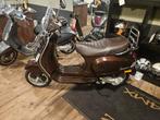 Nette vespa lx 50 touring 25 km, Fietsen en Brommers, Scooters | Vespa, Gebruikt, Ophalen of Verzenden, 50 cc, Vespa LX