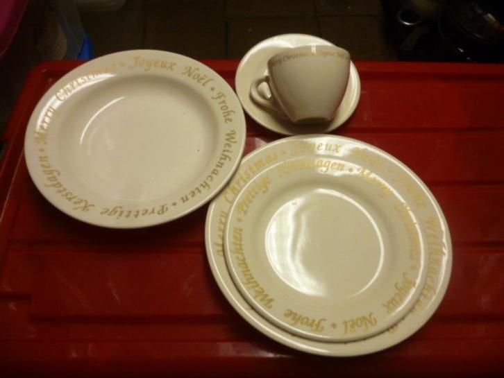 kerstservies gouden tekst op rand, Diversen, Kerst, Nieuw, Ophalen of Verzenden