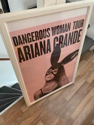 Poster Ariana Grande Dangerous Woman Tour beschikbaar voor biedingen